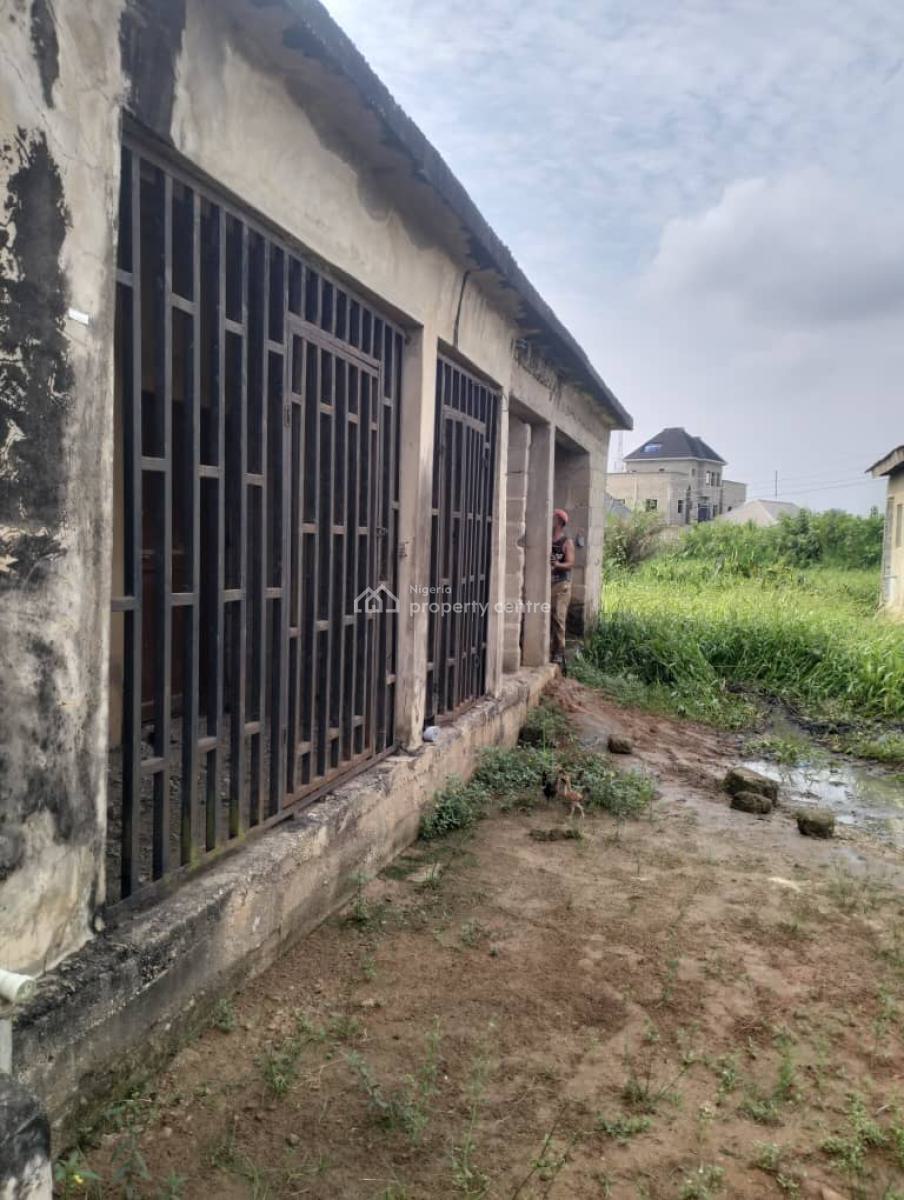 Solidly Built Decked Duplex at White Sand Kudebu Estate Ijegun Ikotun, Off Irekare Street Kudebu Estate, Ijegun White Sand, Ikotun, Lagos, Detached Duplex for Sale
