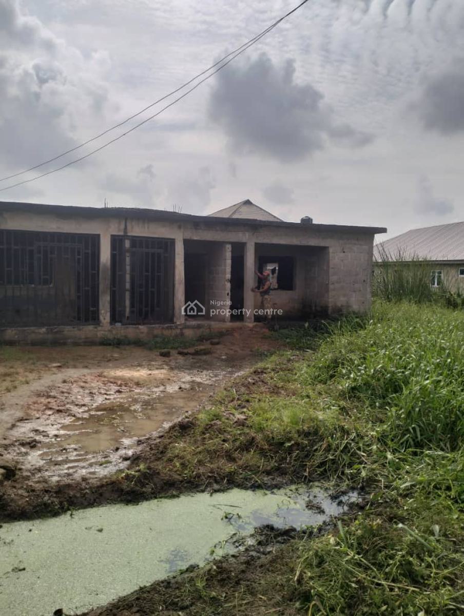 Solidly Built Decked Duplex at White Sand Kudebu Estate Ijegun Ikotun, Off Irekare Street Kudebu Estate, Ijegun White Sand, Ikotun, Lagos, Detached Duplex for Sale