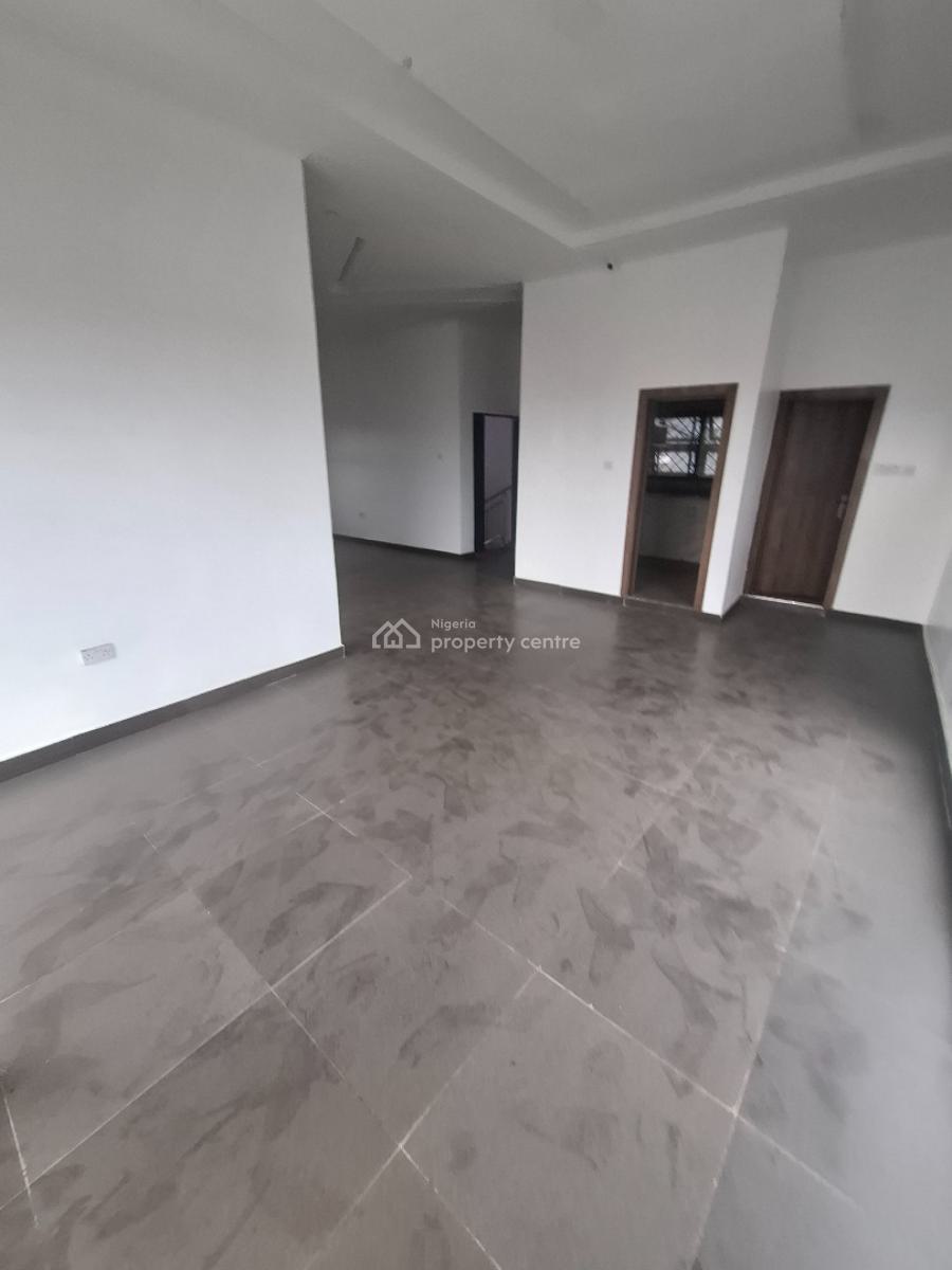 Plaza, Alapere, Ketu, Lagos, Plaza / Complex / Mall for Rent