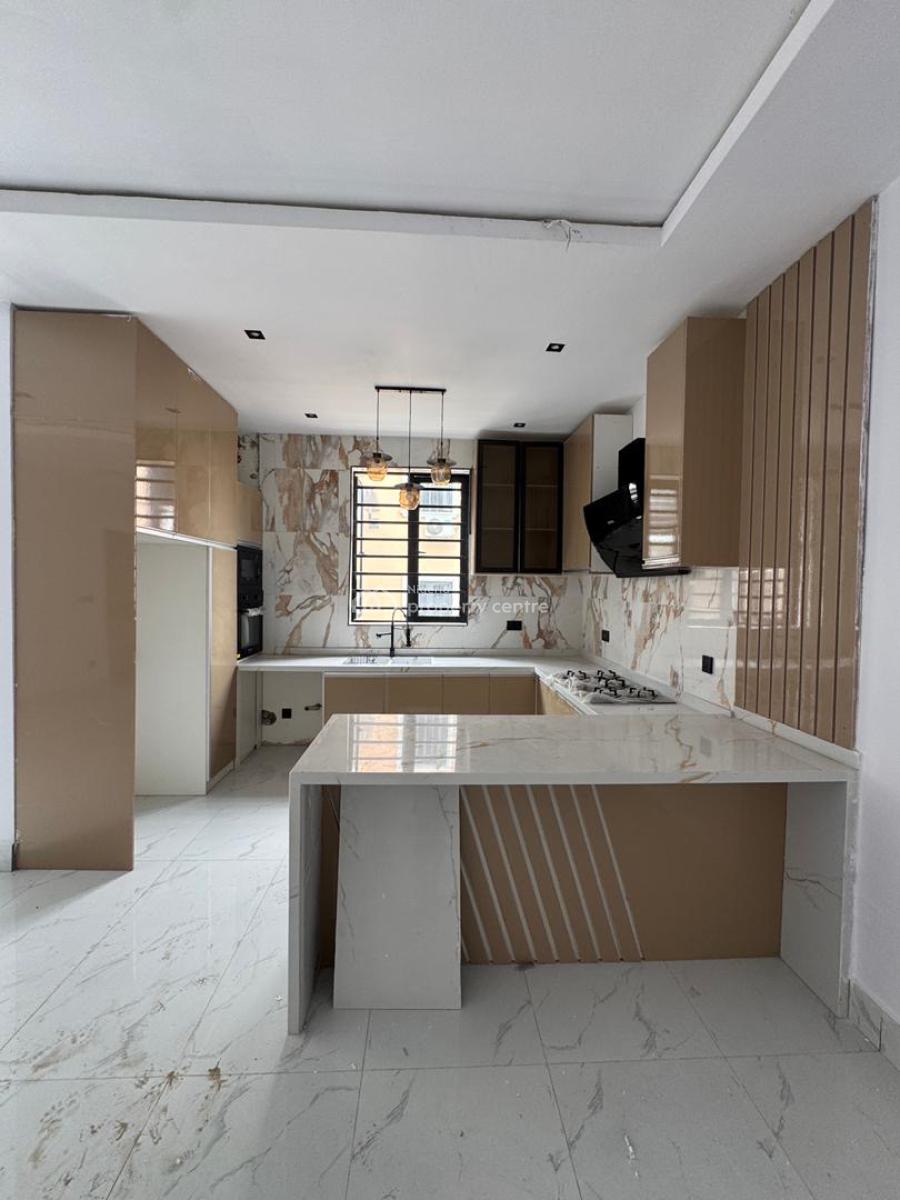 Investment Worthy 2 Bedroom Apartment  with Elevator,gym House, Lekki Phase 1, Lekki Phase 1, Lekki, Lagos, Block of Flats for Sale