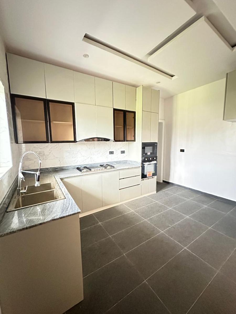 Exquisite Spacious 3 Bedroom Apartment with Bq, Elevator and Pool, Victoria Island (vi), Lagos, Flat / Apartment for Sale