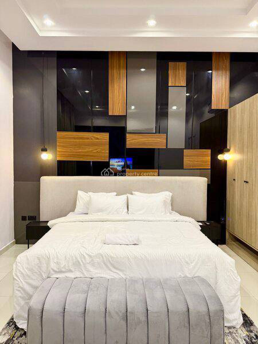 Serviced Apartment  3 Bedroom Airbnb Apartment in Ikate, Tunde Joda Street, Ikate, Lekki, Lagos, Flat / Apartment Short Let