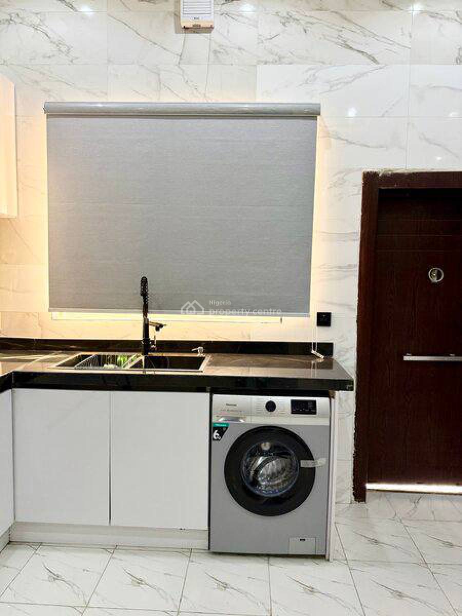 Serviced Apartment  3 Bedroom Airbnb Apartment in Ikate, Tunde Joda Street, Ikate, Lekki, Lagos, Flat / Apartment Short Let