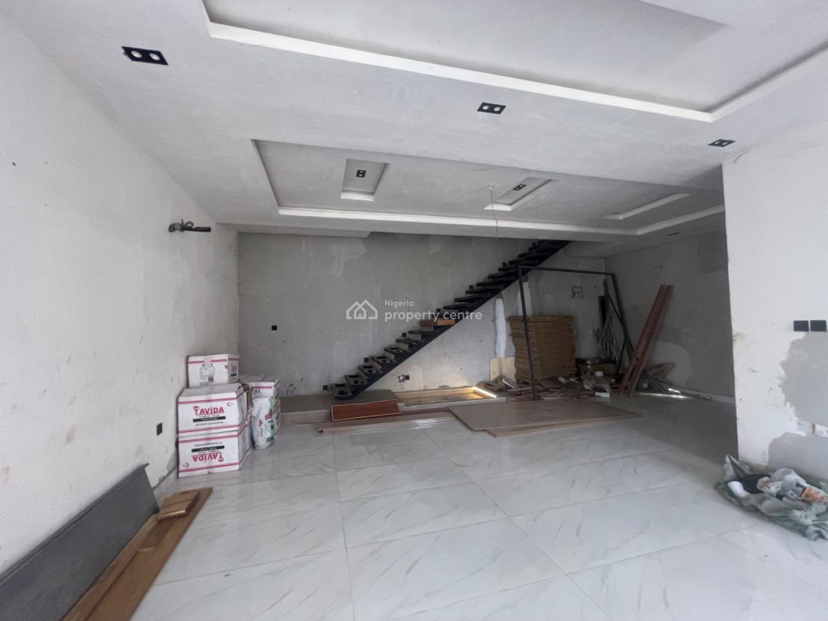 4 Bedroom Spacious Maisonette with a Bq, Maryland Ikeja, Maryland, Lagos, Terraced Duplex for Sale