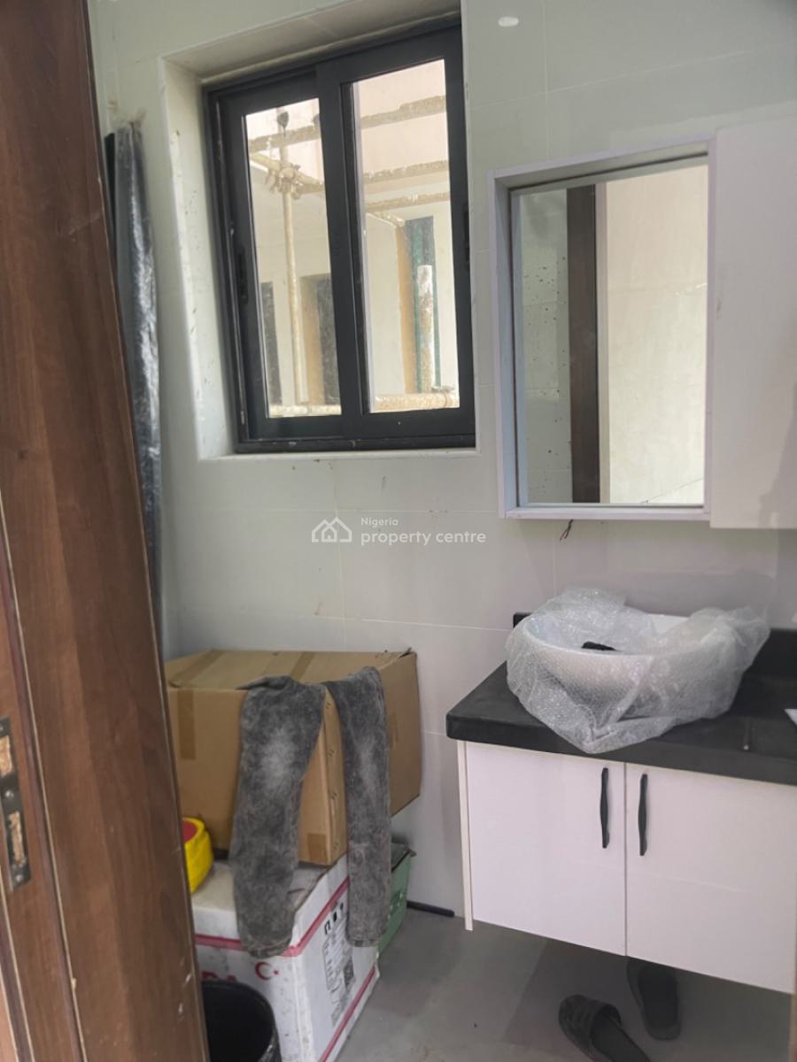 4 Bedroom Spacious Maisonette with a Bq, Maryland Ikeja, Maryland, Lagos, Terraced Duplex for Sale