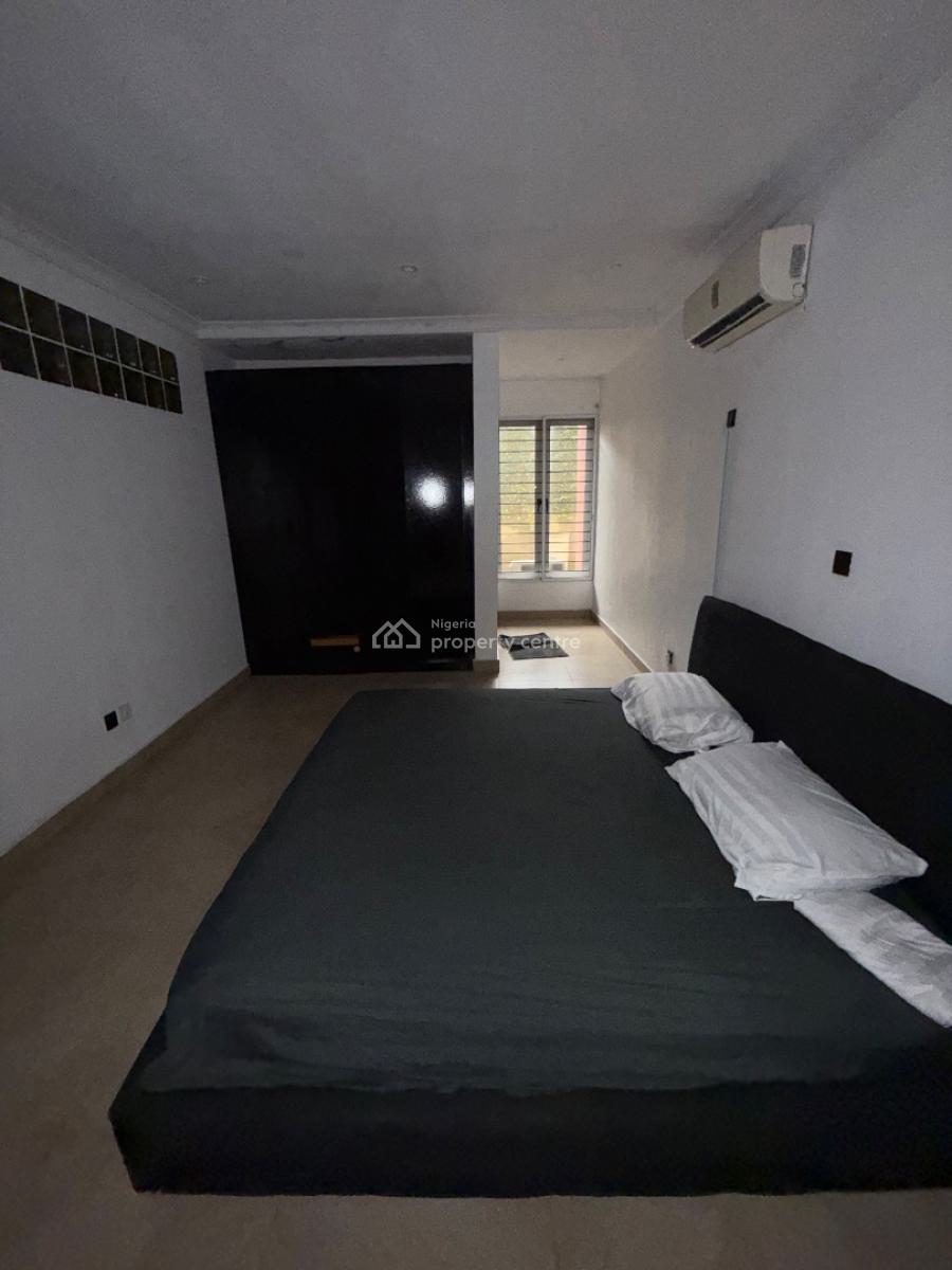 One Bedroom Apartment with Swimming Pool and Gym, Lekki Phase 1, Lekki, Lagos, Flat / Apartment for Rent
