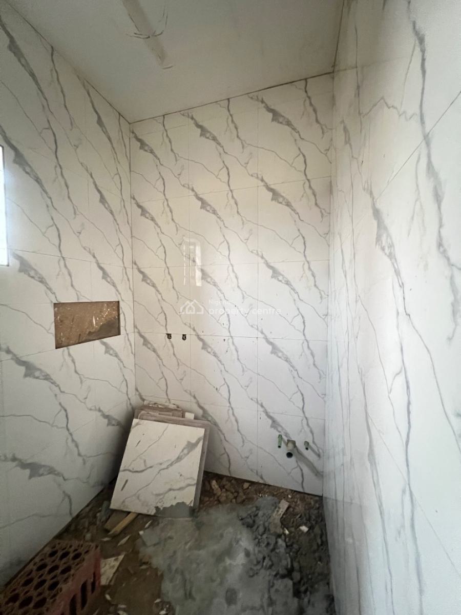 5 Bedrooms Semi Detached -duplex House + Bq, Gra Phase 1, Magodo, Lagos, Semi-detached Duplex for Sale