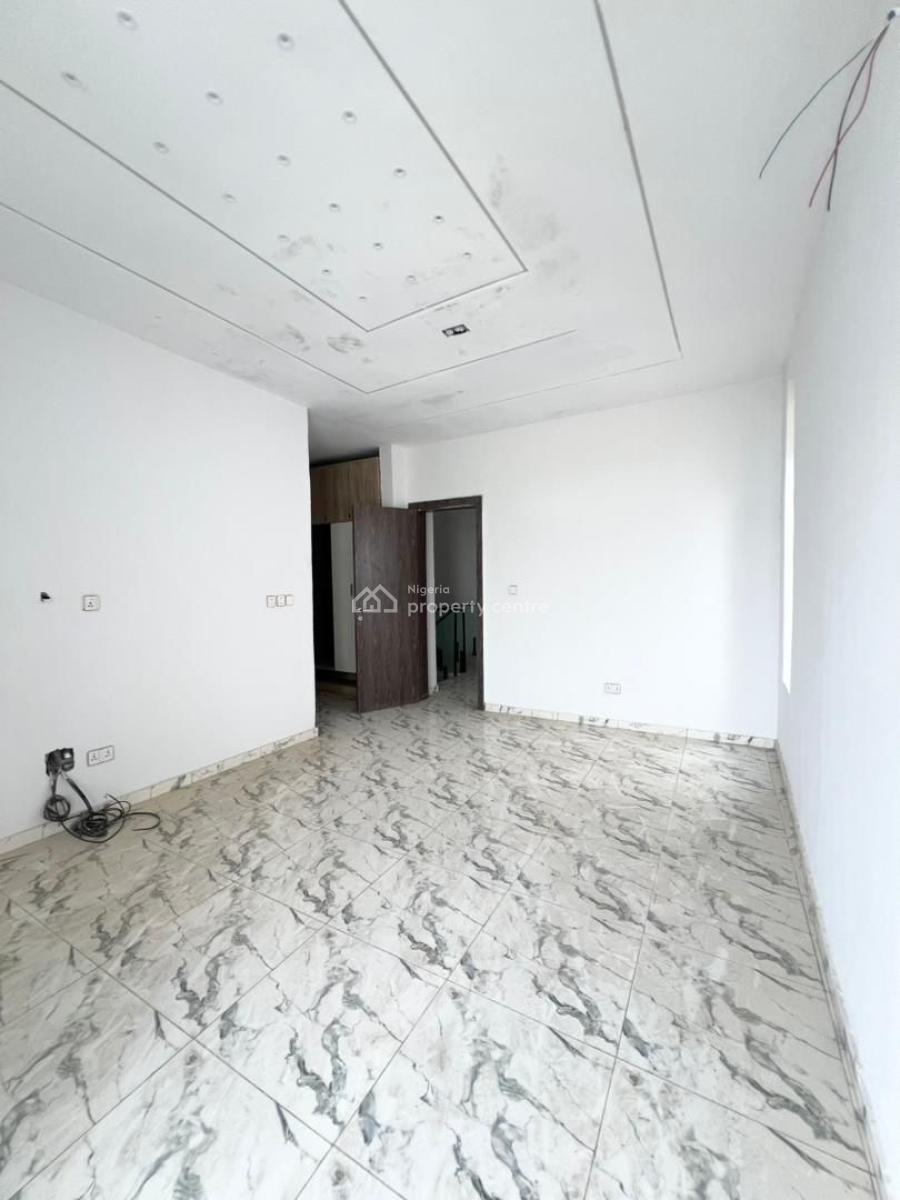 Exceptional 4bedroom with Bq, Ikota, Lekki, Lagos, Semi-detached Duplex for Sale