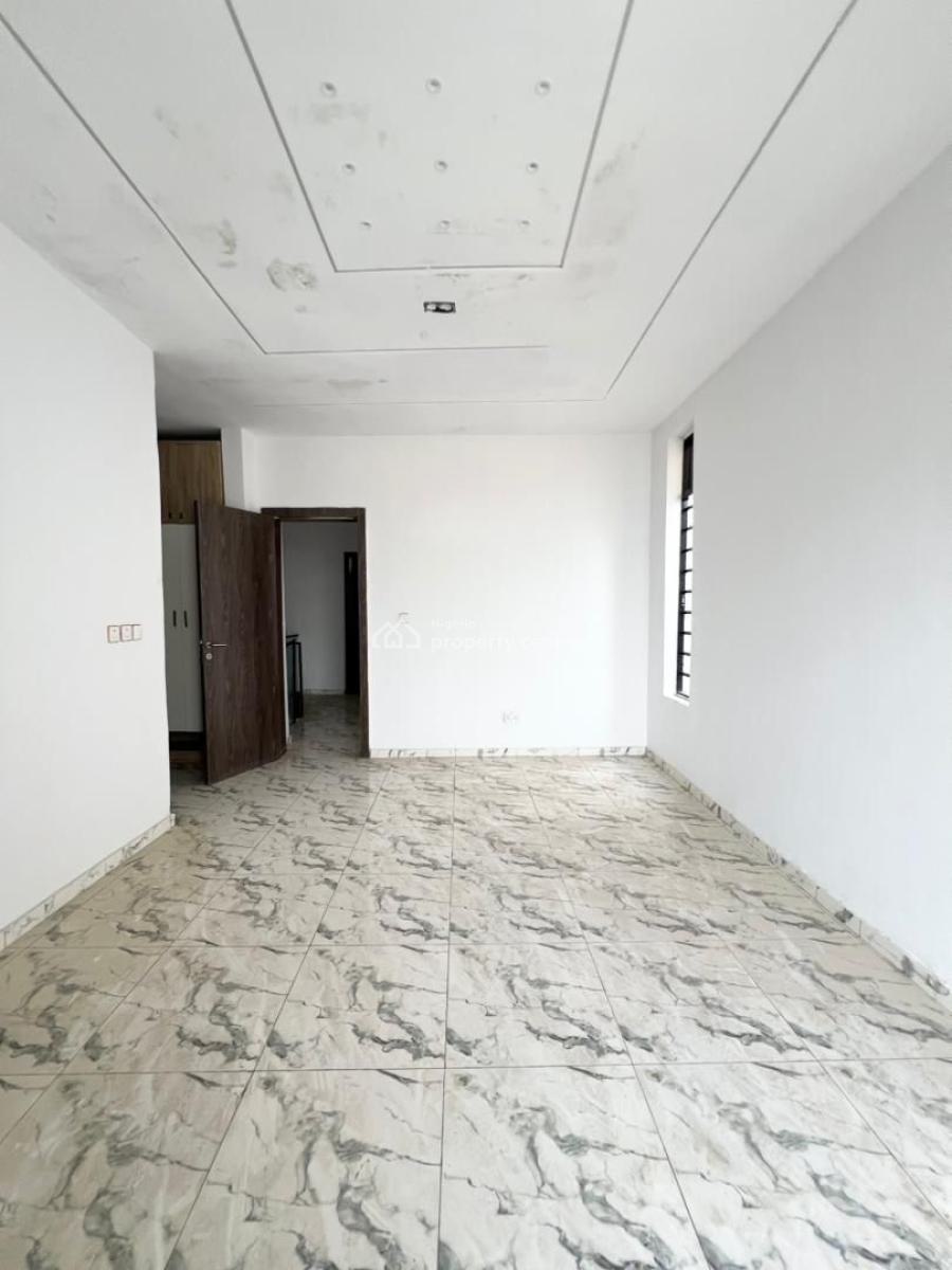 Exceptional 4bedroom with Bq, Ikota, Lekki, Lagos, Semi-detached Duplex for Sale