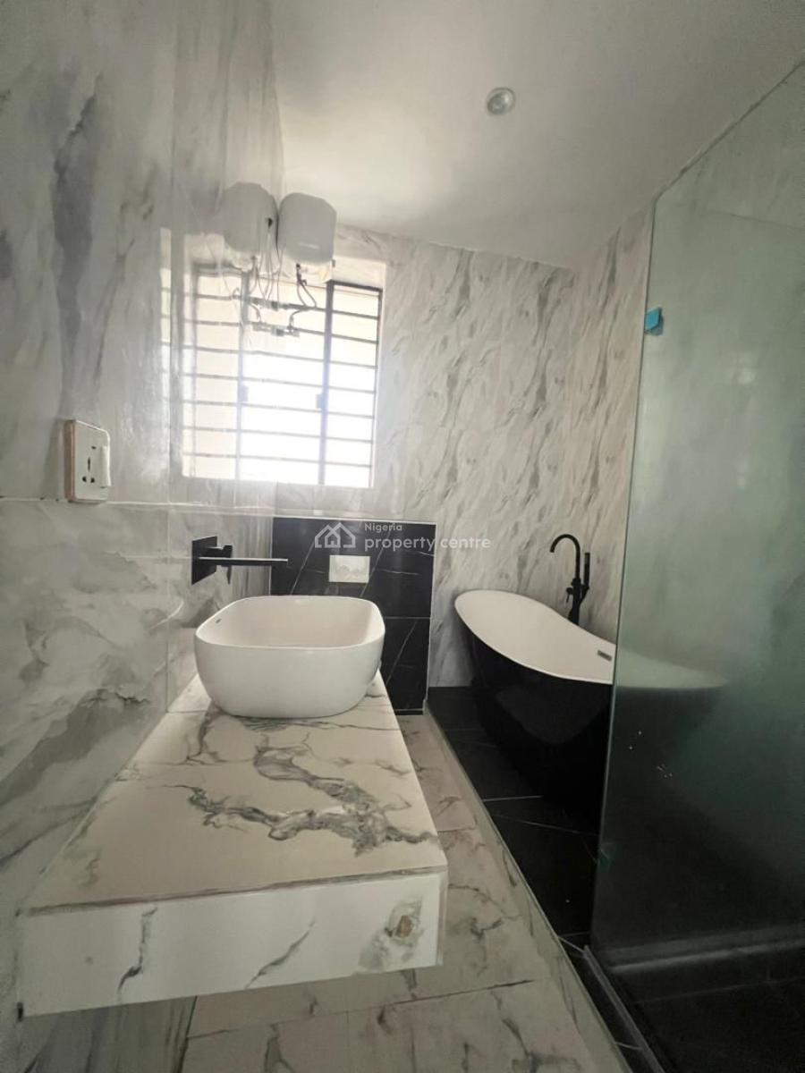 Exceptional 4bedroom with Bq, Ikota, Lekki, Lagos, Semi-detached Duplex for Sale