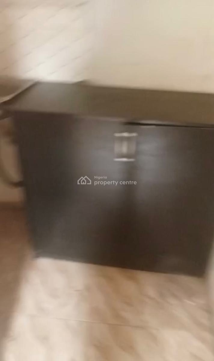 Standard Room Self Contained  Downstairs. with Pop  Parking Space, Akoka, Yaba, Lagos, Mini Flat (room and Parlour) for Rent