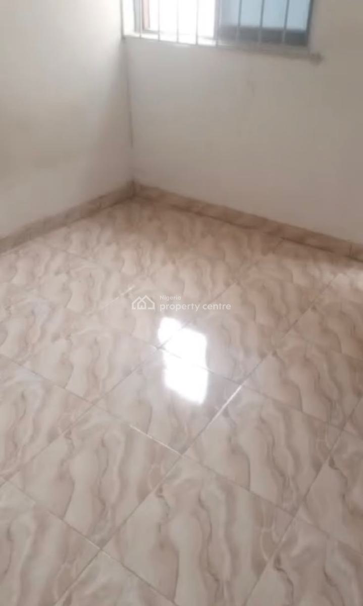 Standard Room Self Contained  Downstairs. with Pop  Parking Space, Akoka, Yaba, Lagos, Mini Flat (room and Parlour) for Rent