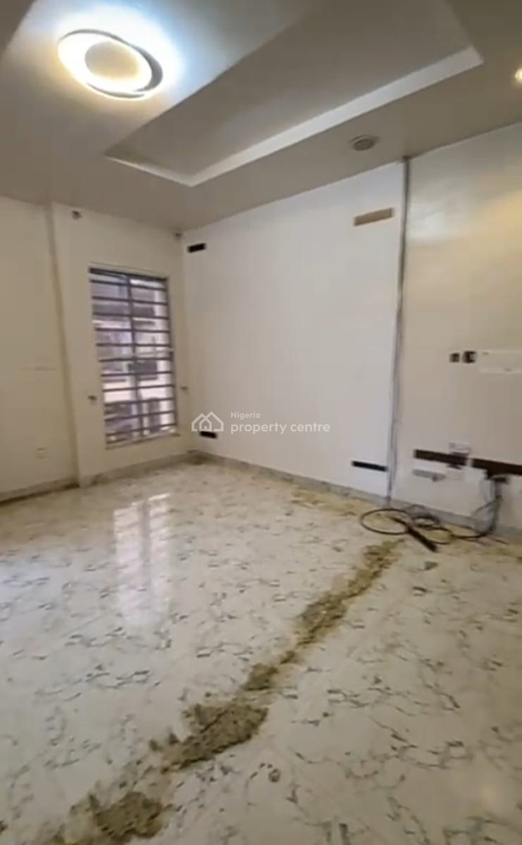 Upstairs Masters Bedroom Studio Apt with  Private Kitchen{ Video}, Van Daniels Estate Orchid Road, Lekki, Lagos, Self Contain (single Rooms) for Rent
