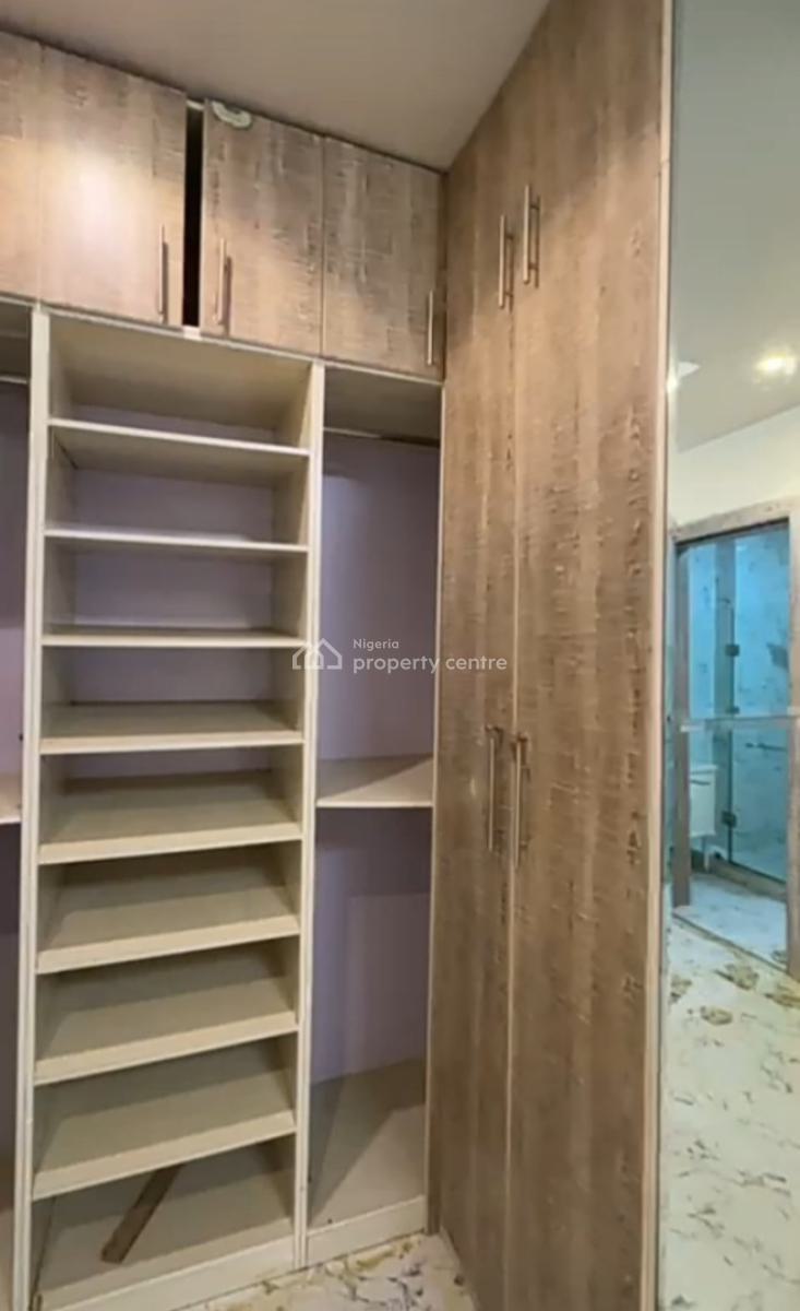 Upstairs Masters Bedroom Studio Apt with  Private Kitchen{ Video}, Van Daniels Estate Orchid Road, Lekki, Lagos, Self Contain (single Rooms) for Rent