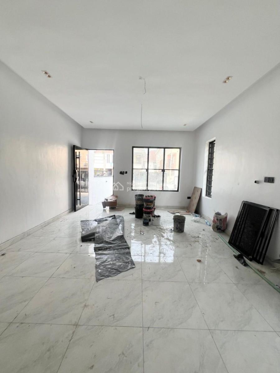 Unique 4bedroom Duplex with Bq, Chevron Lekki, Lekki, Lagos, Semi-detached Duplex for Sale