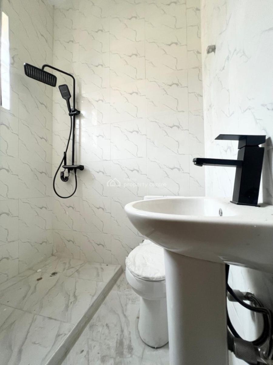 Unique 4bedroom Duplex with Bq, Chevron Lekki, Lekki, Lagos, Semi-detached Duplex for Sale