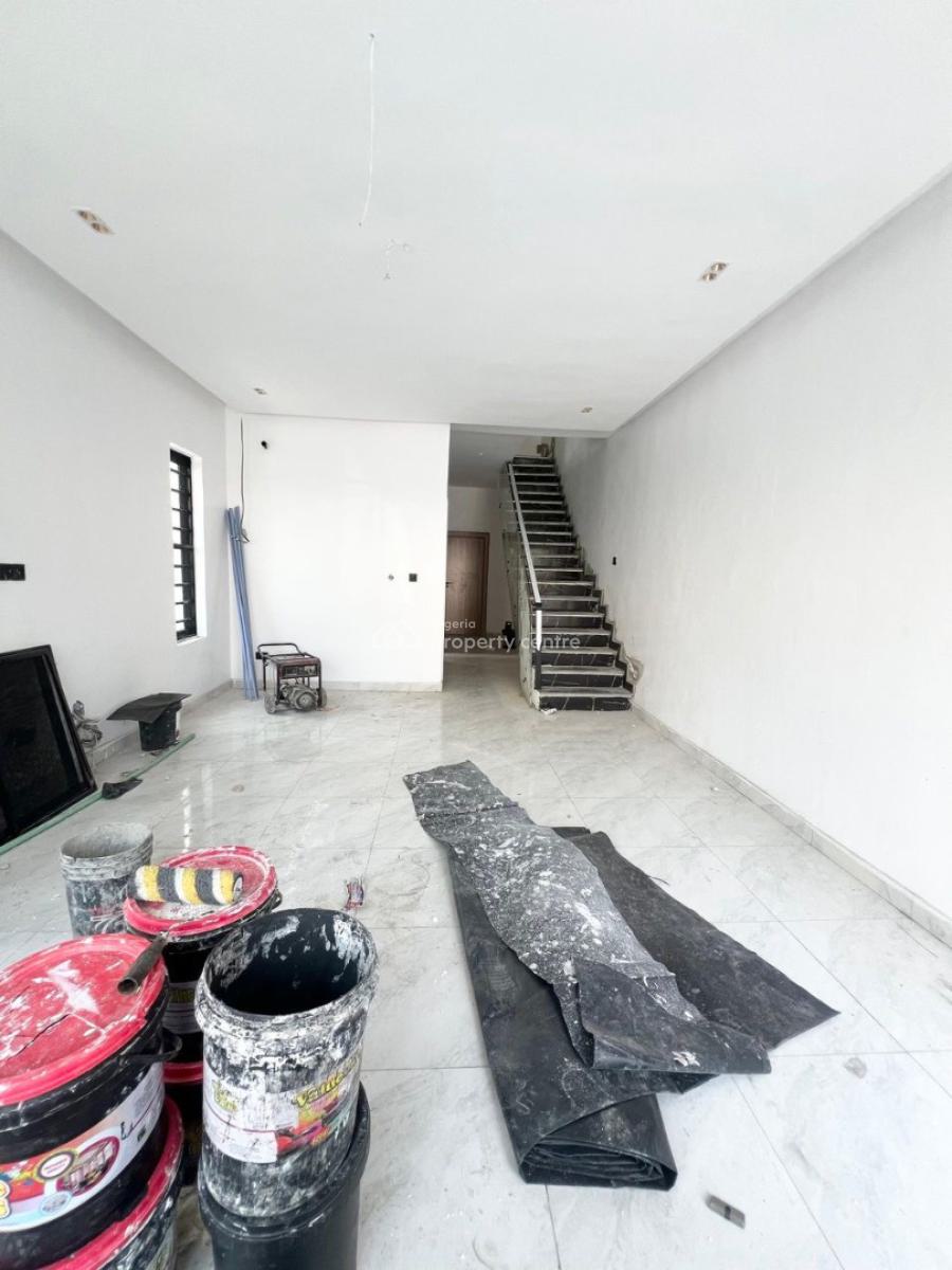 Unique 4bedroom Duplex with Bq, Chevron Lekki, Lekki, Lagos, Semi-detached Duplex for Sale