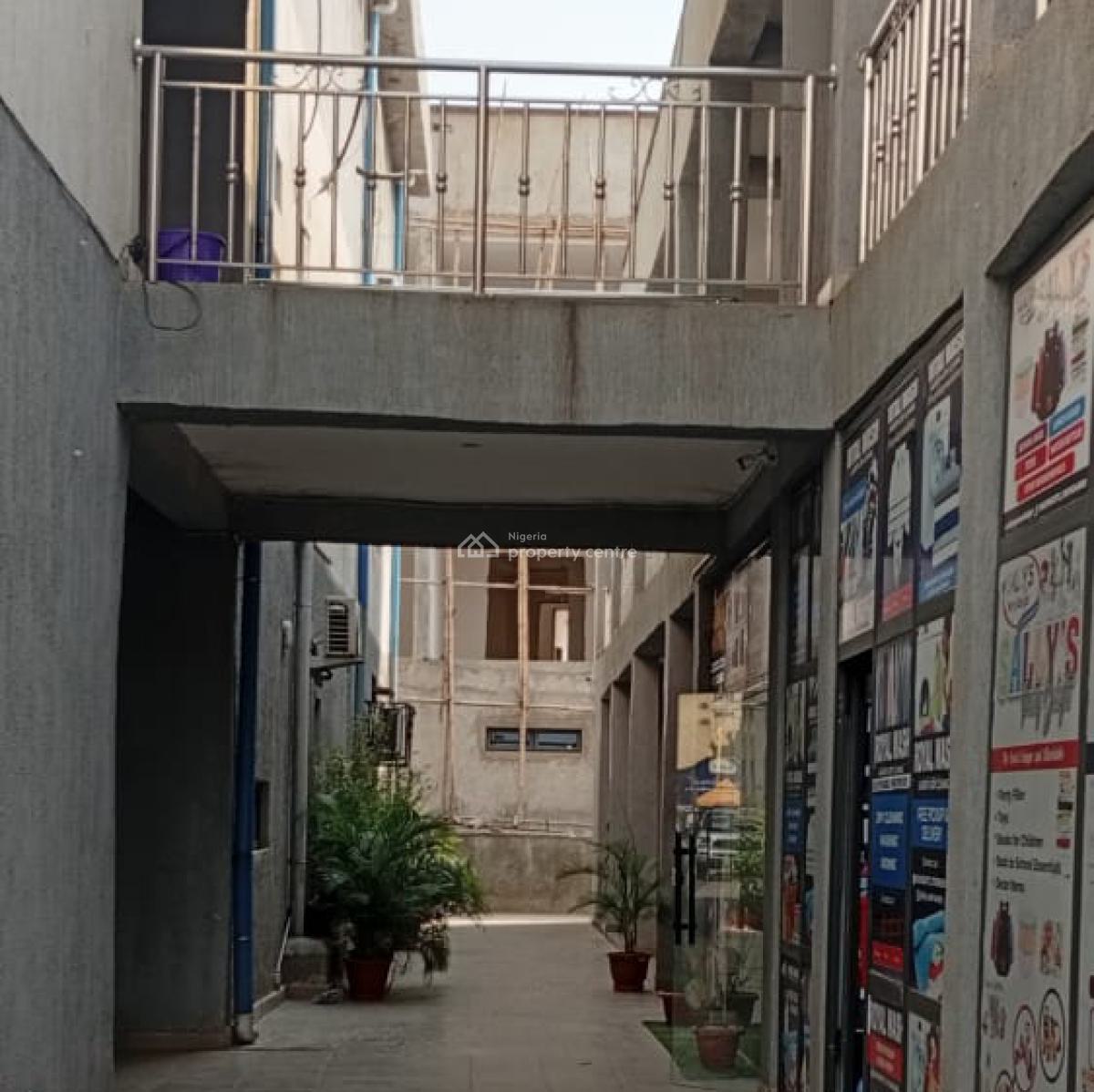 Shop Space on The Ground Floor, 3rd Avenue, Gwarinpa, Abuja, Shop for Rent