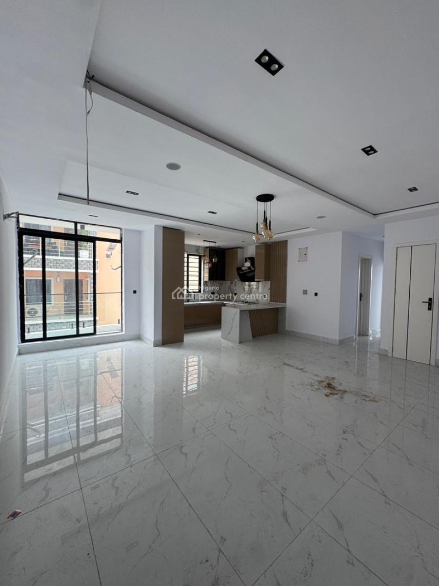 Investment Worthy 2 Bedroom Apartment  with Elevator,gym House ,perfec, Lekki Phase 1, Lekki, Lagos, Flat / Apartment for Sale