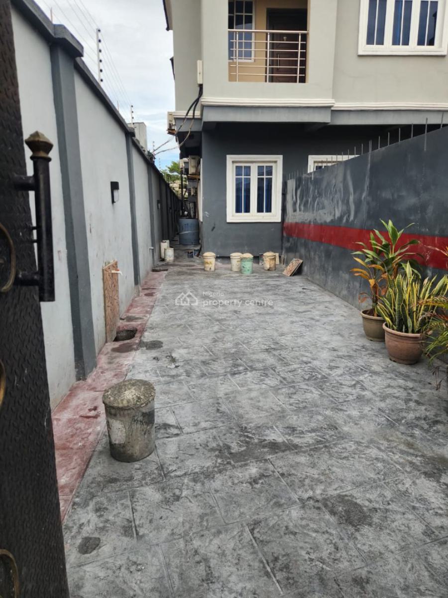 Newly Renovated and Nicely Finished 4brm Duplex, Self Compound with Al, Gbagada Phase 2, Gbagada, Lagos, Semi-detached Duplex for Rent