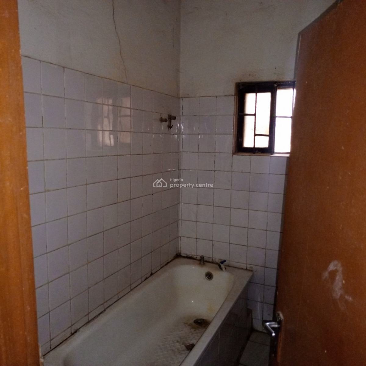 Lovely 2bd, Liberty Junction, Kubwa, Abuja, Semi-detached Bungalow for Rent