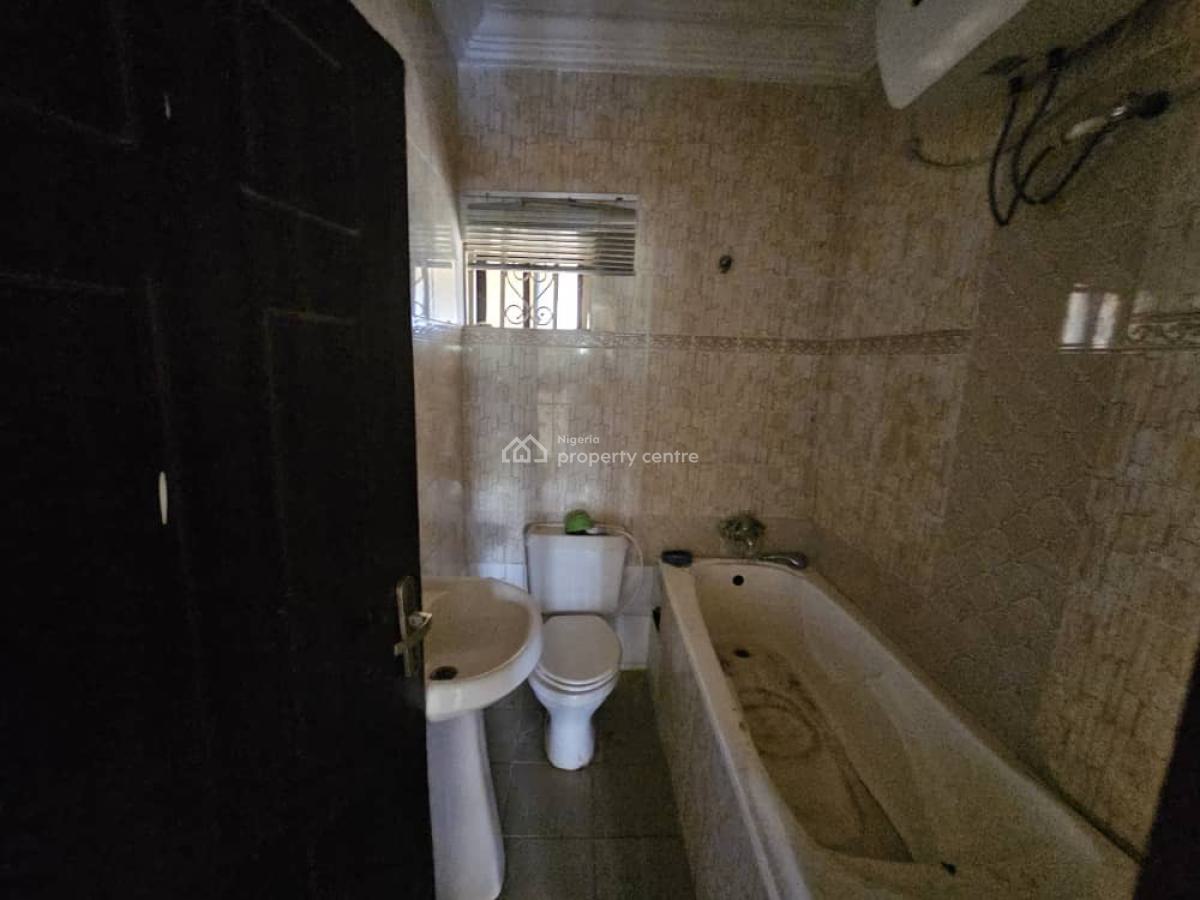 3 Bedroom Flat, Serene Environment, Wuse 2, Abuja, House for Rent