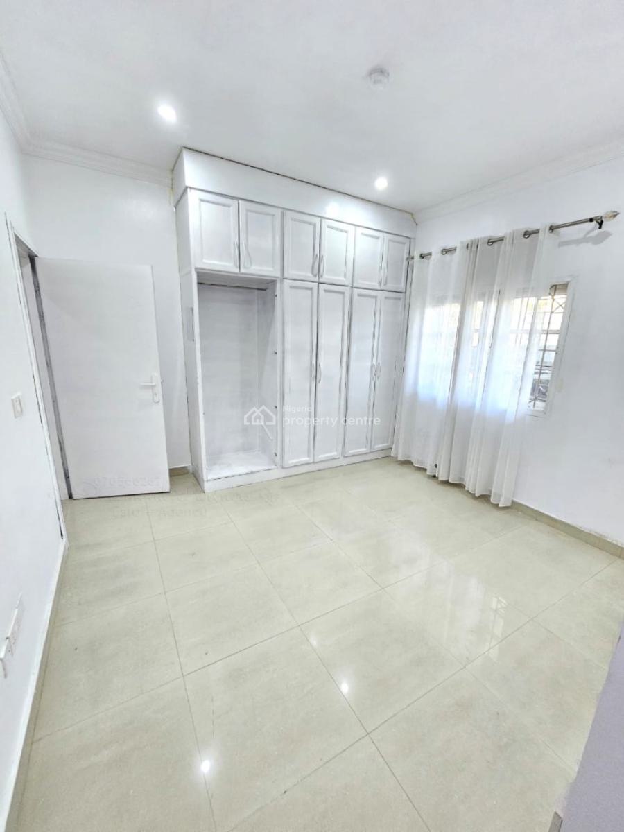 Contemporary Luxury 3 Bedroom Apartment with Bq in a Secure Location, Lekki Phase 1, Lekki, Lagos, Flat / Apartment for Sale