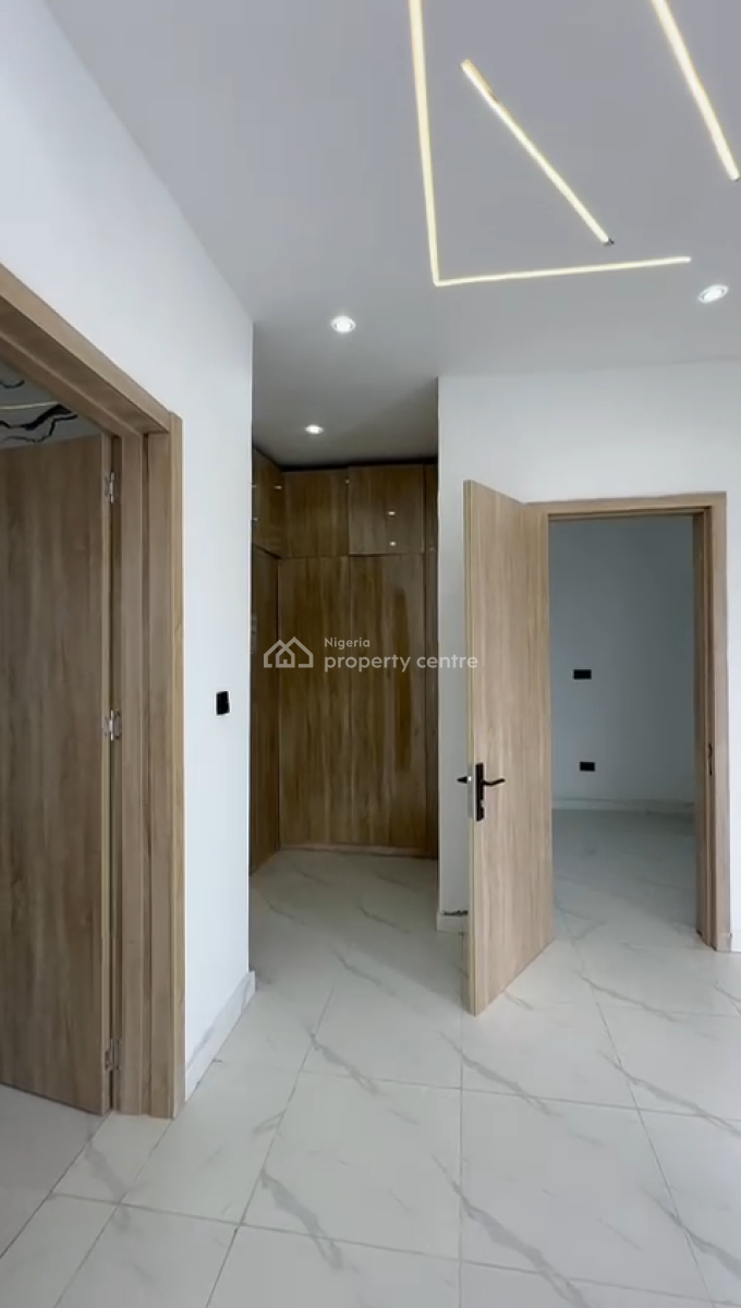 4 Bedroom Semi Detached, Around Abraham Adesanya. Lagos, Ajah, Lagos, Semi-detached Duplex for Sale