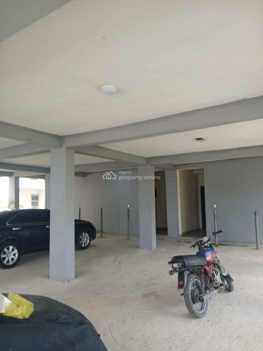 Unfurnished Spacious 3 Bedroom Apartment, an Estate at Ikota., Ikota, Lekki, Lagos, Flat / Apartment for Rent