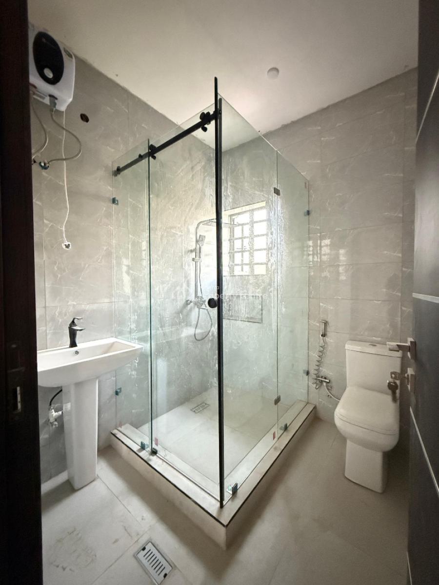 Massively Built 4 Bedrooms Semi Detached Penthouse Duplex, Kolapo Ishola Gra, Ibadan, Oyo, Semi-detached Duplex for Sale