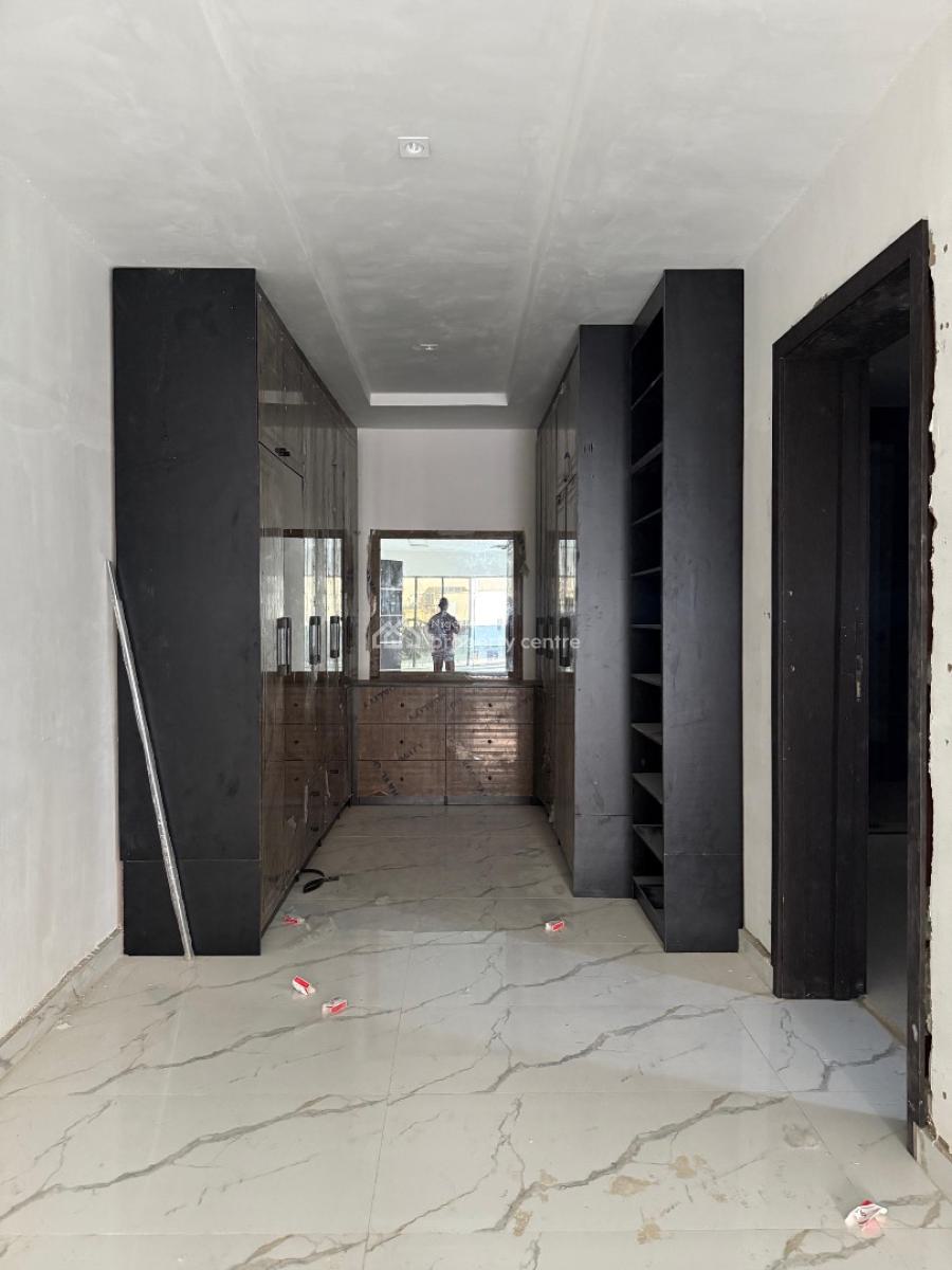 Massively Built 4 Bedrooms Semi Detached Penthouse Duplex, Kolapo Ishola Gra, Ibadan, Oyo, Semi-detached Duplex for Sale