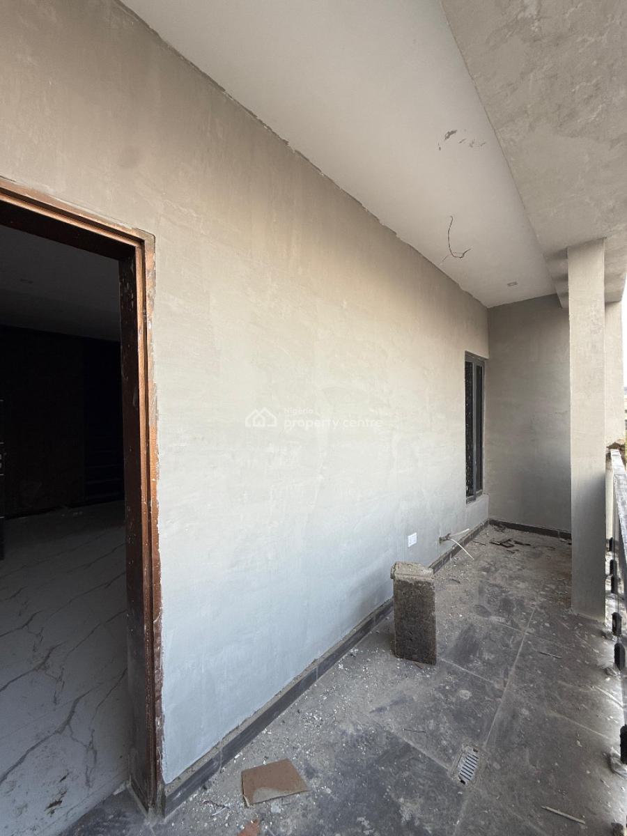 Massively Built 4 Bedrooms Semi Detached Penthouse Duplex, Kolapo Ishola Gra, Ibadan, Oyo, Semi-detached Duplex for Sale