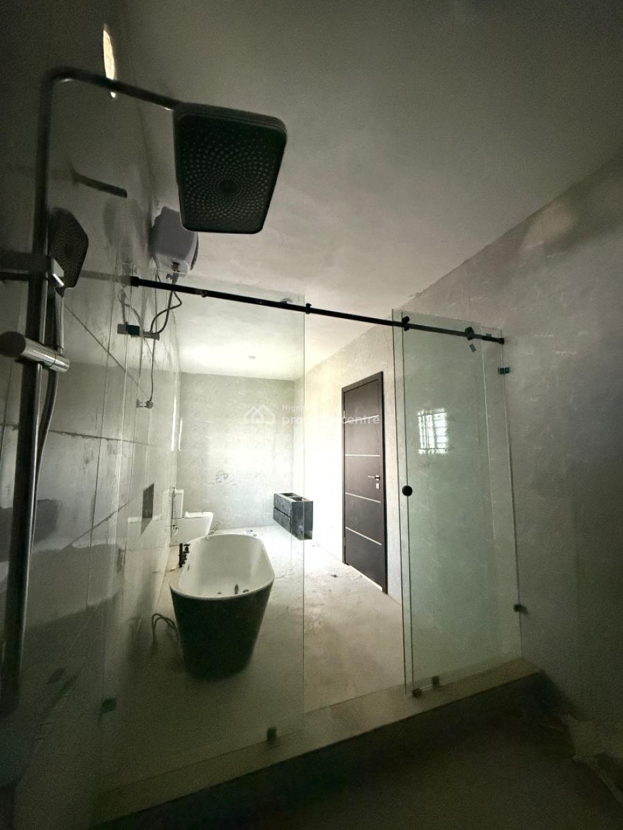 Massively Built 4 Bedrooms Semi Detached Penthouse Duplex, Kolapo Ishola Gra, Ibadan, Oyo, Semi-detached Duplex for Sale