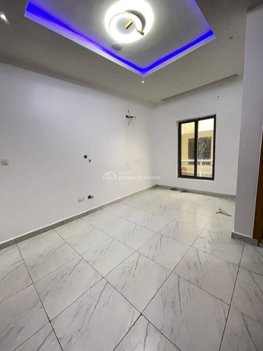 Beautiful Luxurious Juicy 2bedroom Flat at Lekki Phase 1, Ikate Lekki Phase 1, Lekki, Lagos, Terraced Duplex for Rent