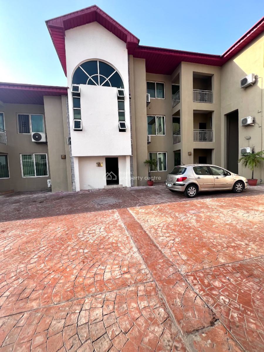 Luxury 10 Units of 3 Bedrooms Flats, Lekki Phase 1, Lekki, Lagos, Block of Flats for Sale