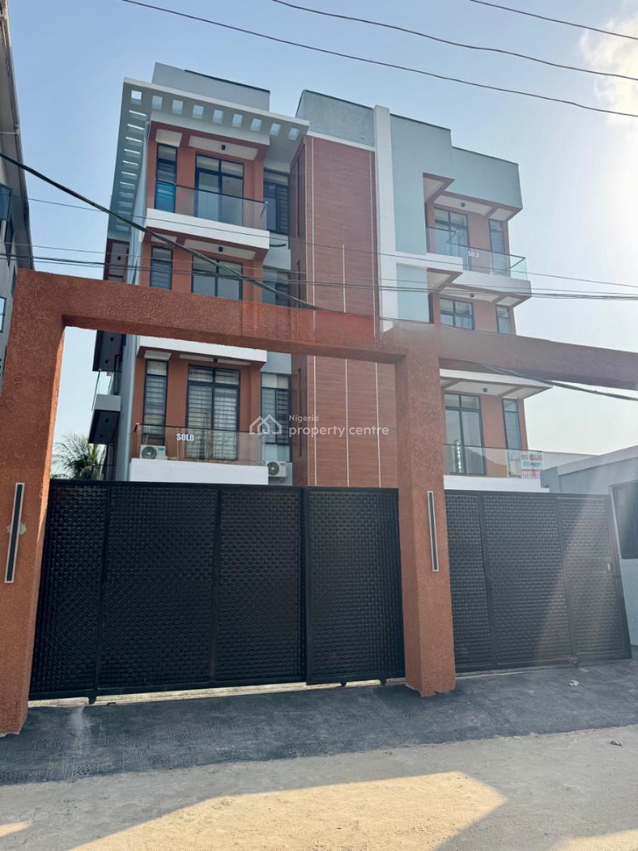 Standard 2 Bedroom Apartment in a Secure Environment, Ologolo, Lekki, Lagos, Flat / Apartment for Sale