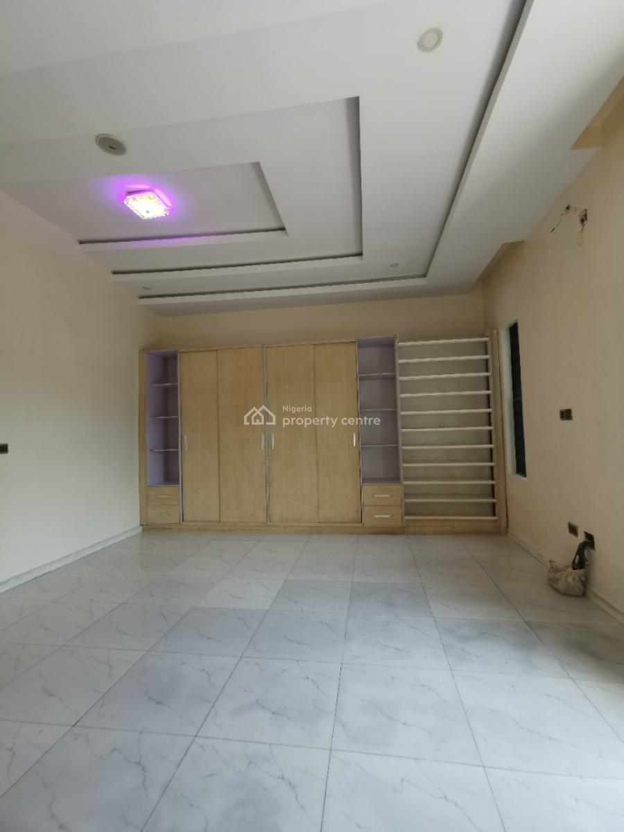 Spacious Classy Master Bedroom in a Shared Apartment, Ikota Gra Estate, Ikota Lekki Lagos, Ikota, Lekki, Lagos, Flat / Apartment for Rent