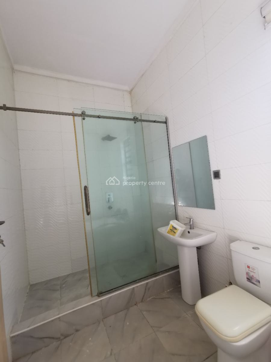 Spacious Classy Master Bedroom in a Shared Apartment, Ikota Gra Estate, Ikota Lekki Lagos, Ikota, Lekki, Lagos, Flat / Apartment for Rent