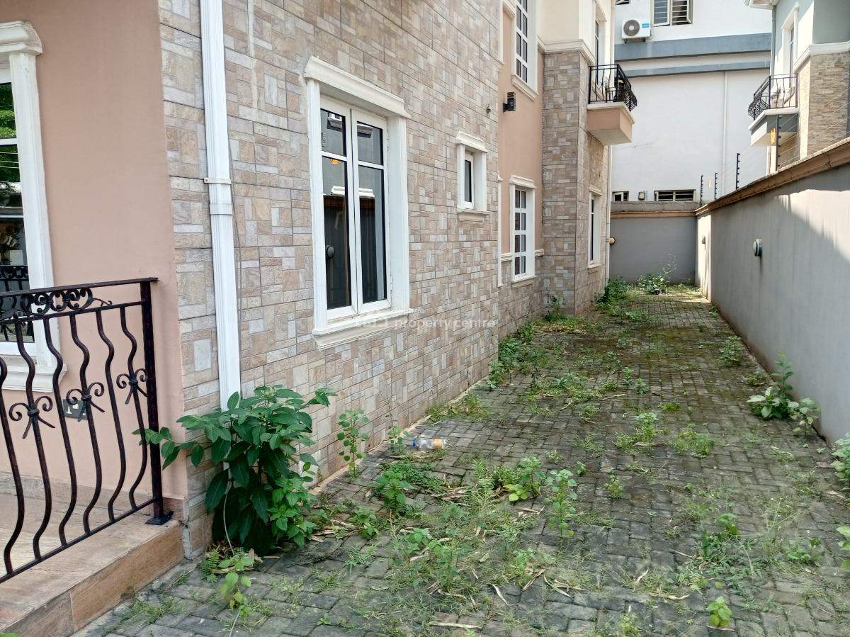 4 Bedroom Detached Duplex in a Very Nice Location at Sobo Arobiodu, Sobo Arobiodu, Ikeja Gra Lagos., Ikeja Gra, Ikeja, Lagos, Detached Duplex for Sale