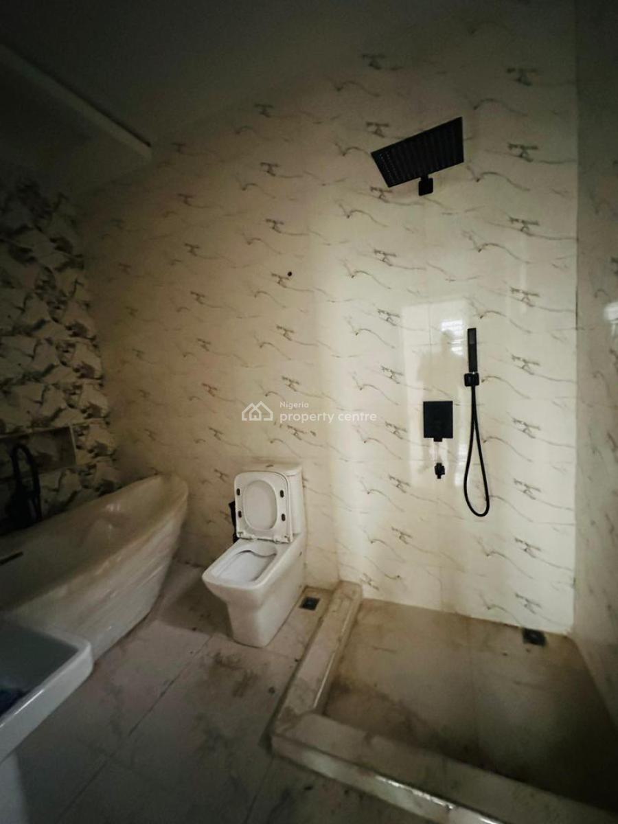 Spaciously Built 4 Bedroom Fully Detached Duplex with Bq, Magodo, Lagos, Detached Duplex for Sale