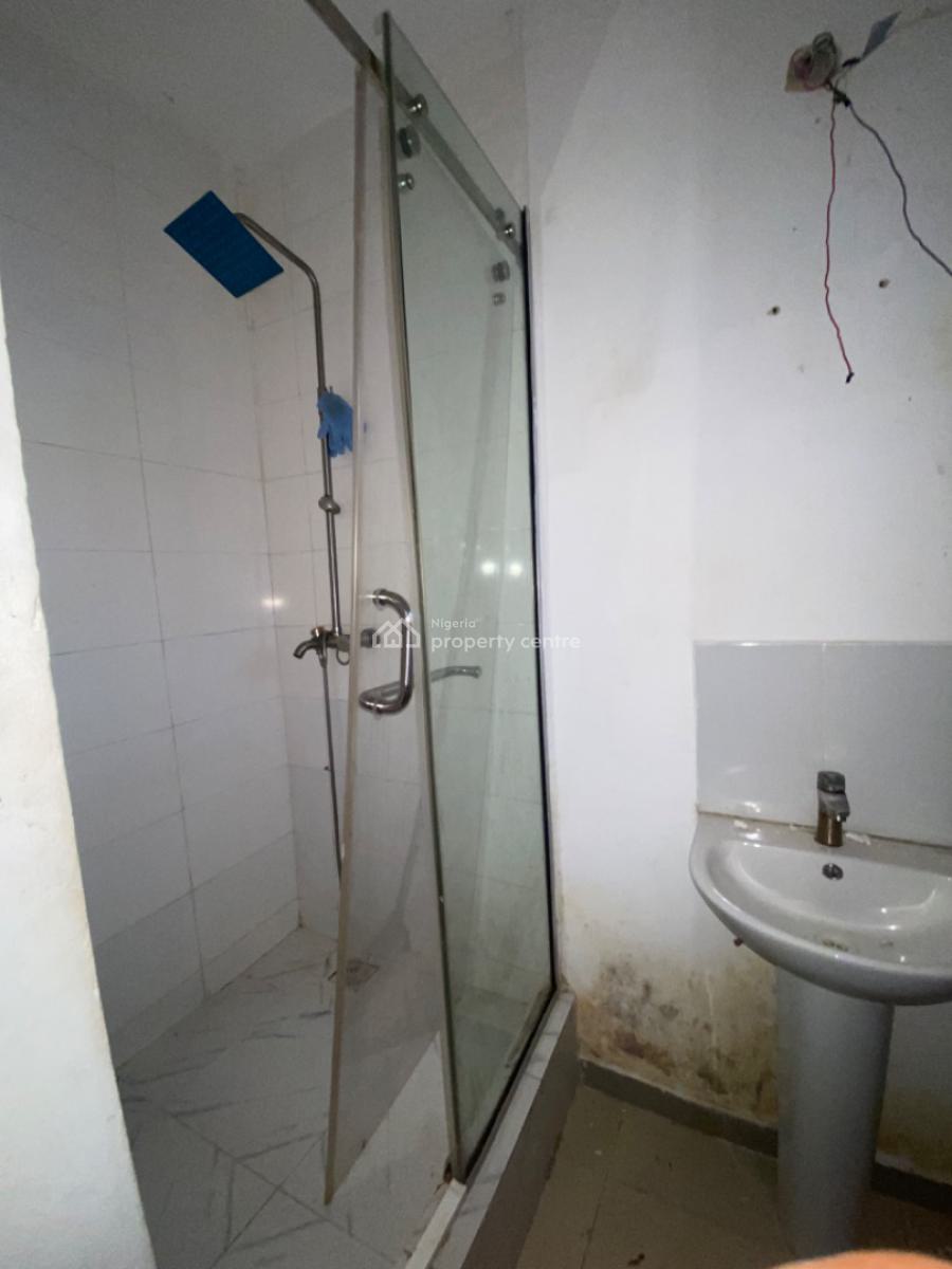 Clean 2 Bedroom Apartment, Behind Around Blenco, Sangotedo, Ajah, Lagos, Flat / Apartment for Rent
