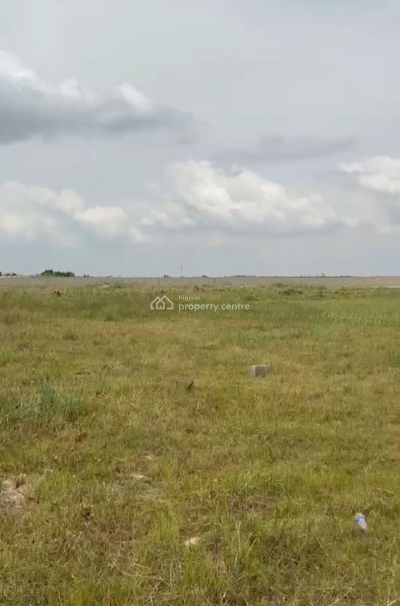 Land Measuring 10,000sqm, Directly on Chevron Drive, Lekki, Lagos, Mixed-use Land for Sale