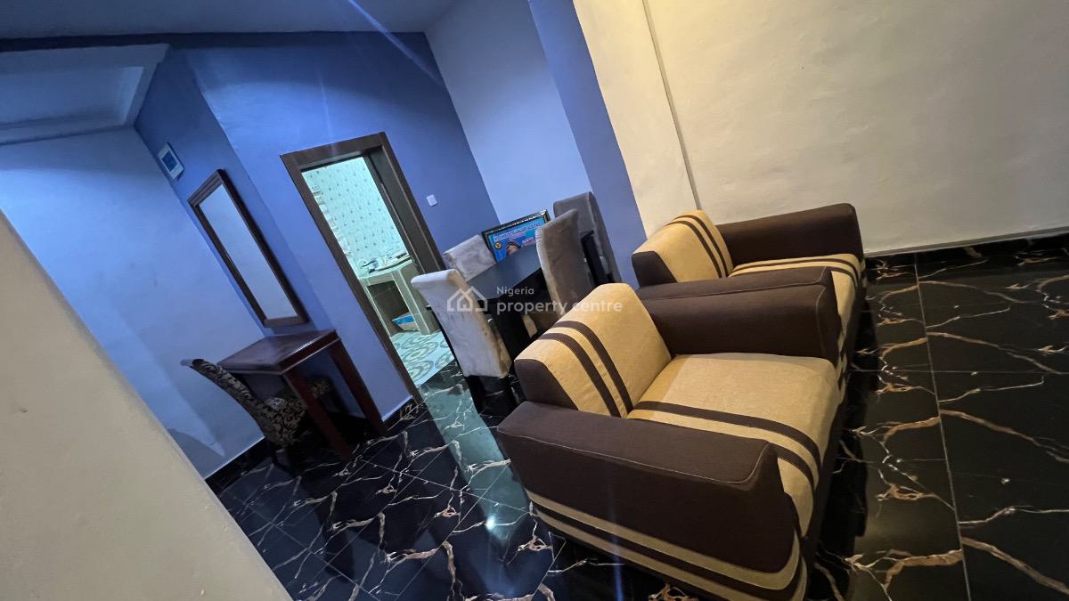 2 Bedroom Apartment, 54 Akinwunmi Street  Ejigbo Isolo Lagos, Isolo, Lagos, Flat / Apartment Short Let