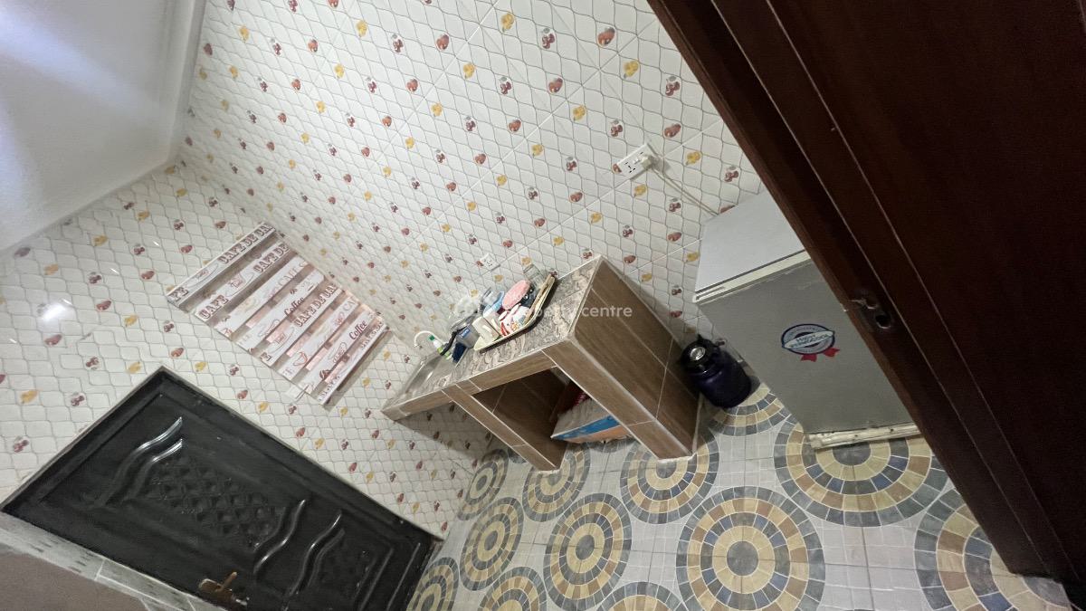 2 Bedroom Apartment, 54 Akinwunmi Street  Ejigbo Isolo Lagos, Isolo, Lagos, Flat / Apartment Short Let