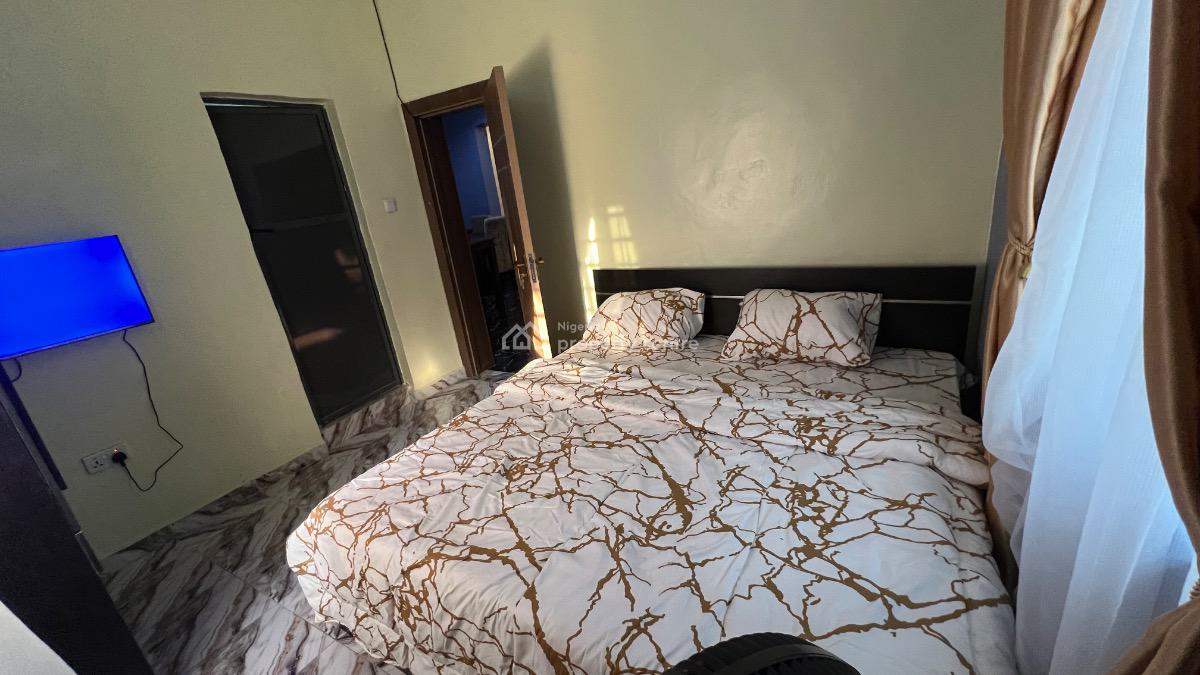2 Bedroom Apartment, 54 Akinwunmi Street  Ejigbo Isolo Lagos, Isolo, Lagos, Flat / Apartment Short Let