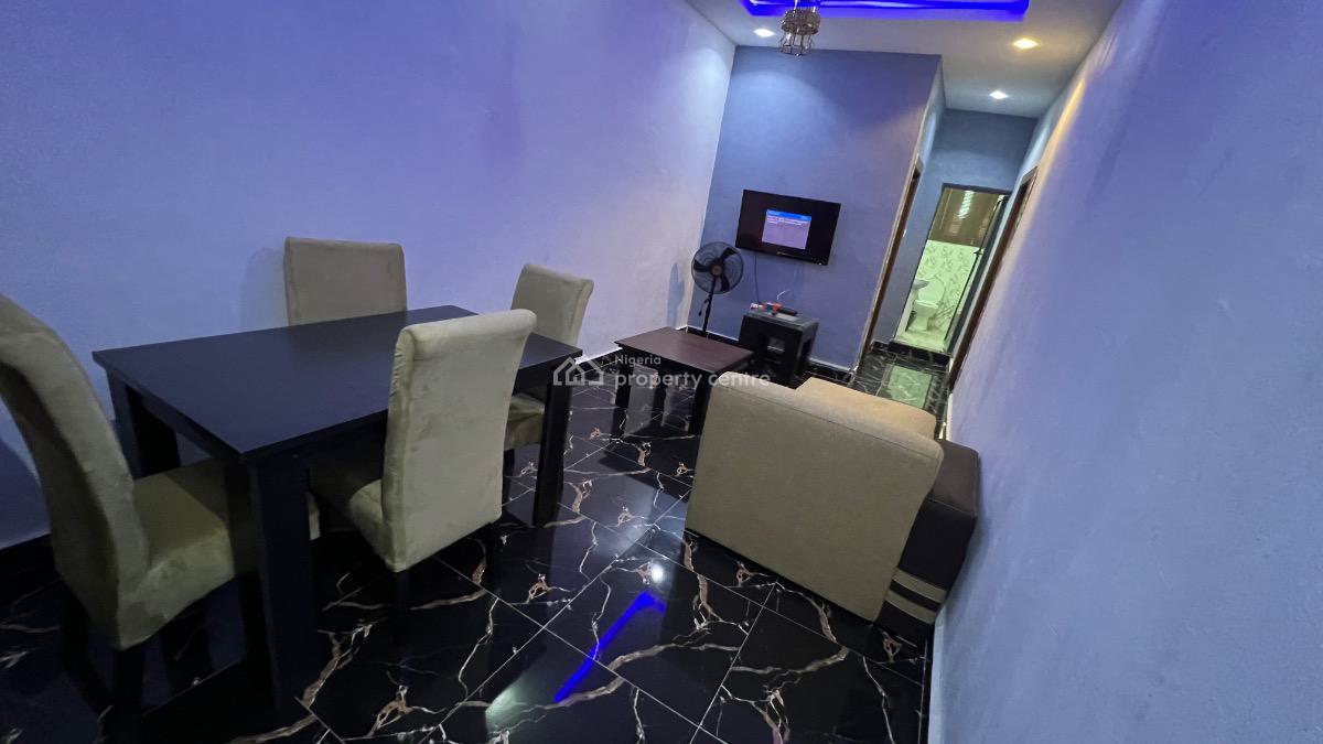 2 Bedroom Apartment, 54 Akinwunmi Street  Ejigbo Isolo Lagos, Isolo, Lagos, Flat / Apartment Short Let