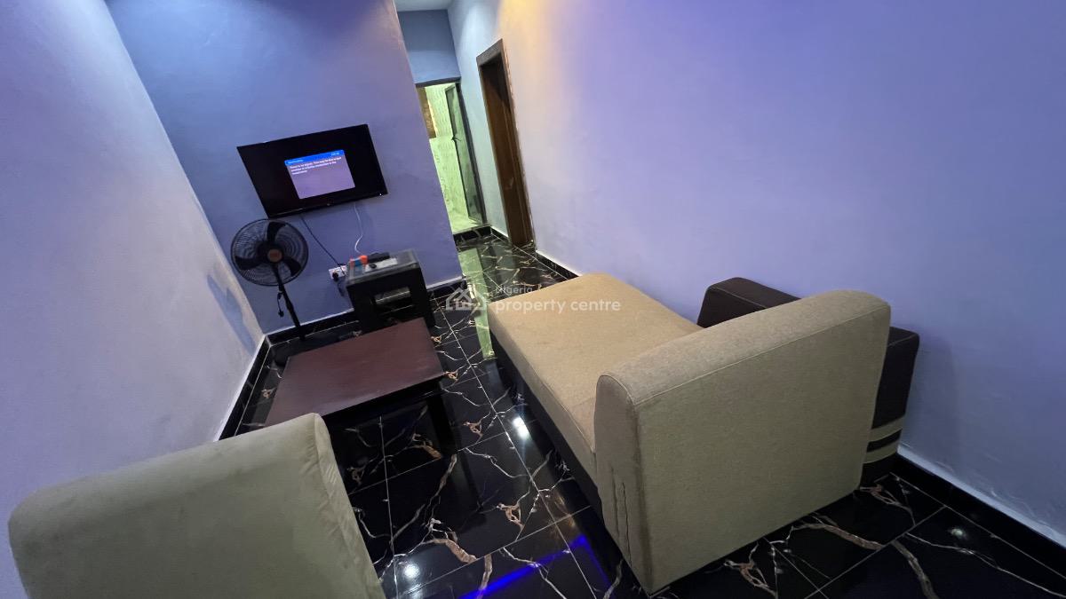 2 Bedroom Apartment, 54 Akinwunmi Street  Ejigbo Isolo Lagos, Isolo, Lagos, Flat / Apartment Short Let