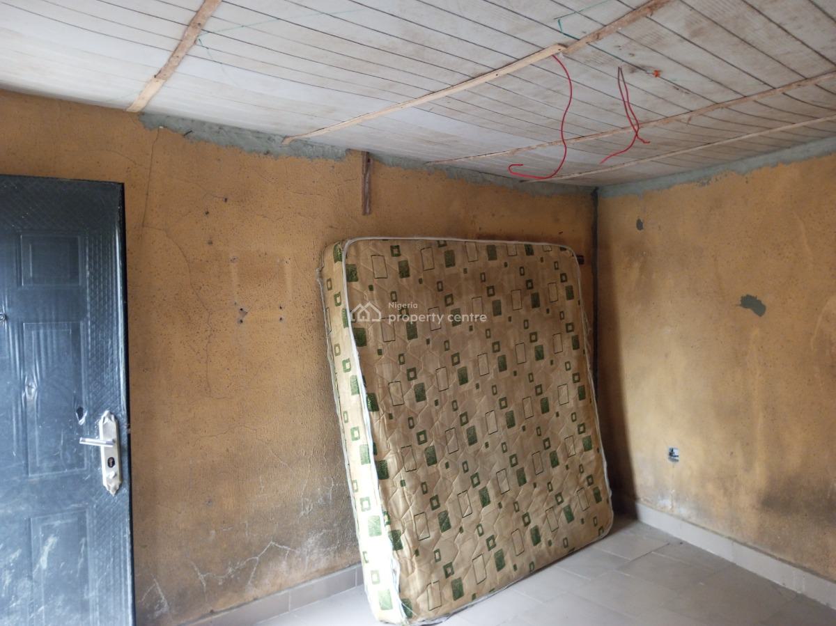 Selfcon in an Estate, Badore, Ajah, Lagos, Self Contain (single Rooms) for Rent