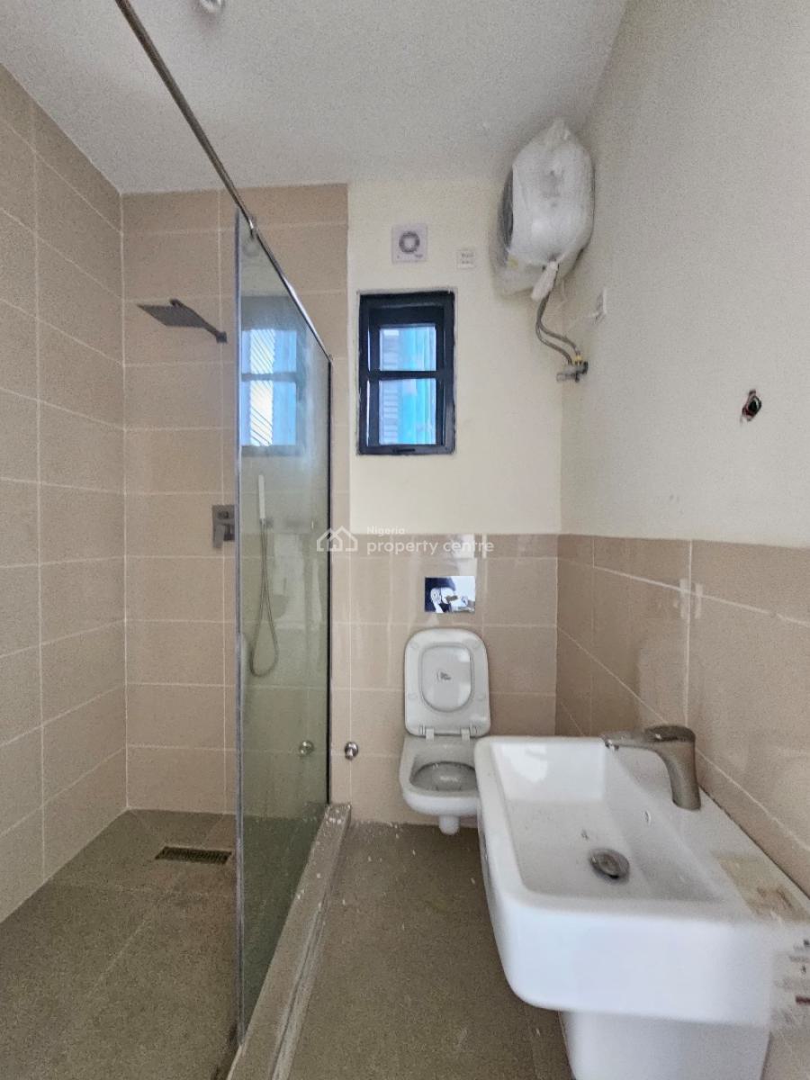 Well-built Luxury Spacious 3 Bedroom Apartment with Bq, Lekki Phase 1, Lagos, Lekki Phase 1, Lekki, Lagos, Flat / Apartment for Sale