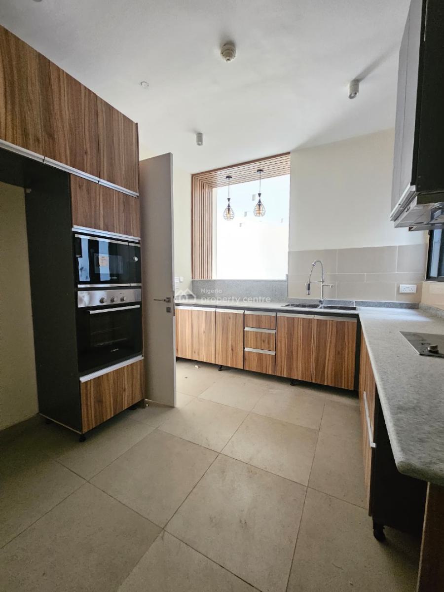 Well-built Luxury Spacious 3 Bedroom Apartment with Bq, Lekki Phase 1, Lagos, Lekki Phase 1, Lekki, Lagos, Flat / Apartment for Sale